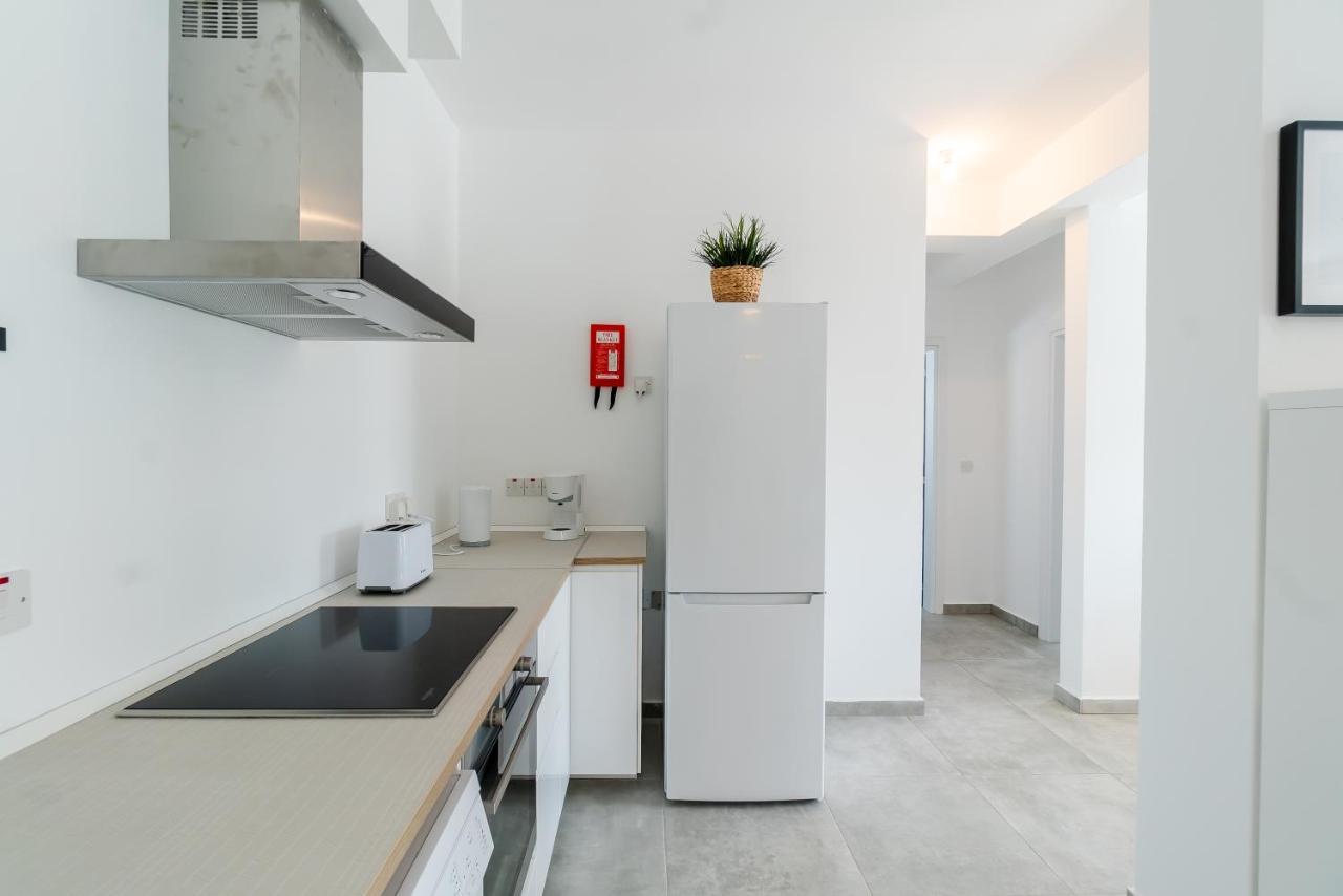 Kition City Apartments - Central Location ลาร์นาคา ภายนอก รูปภาพ