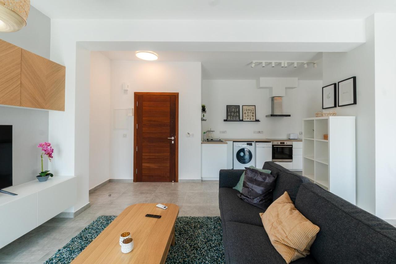 Kition City Apartments - Central Location ลาร์นาคา ภายนอก รูปภาพ