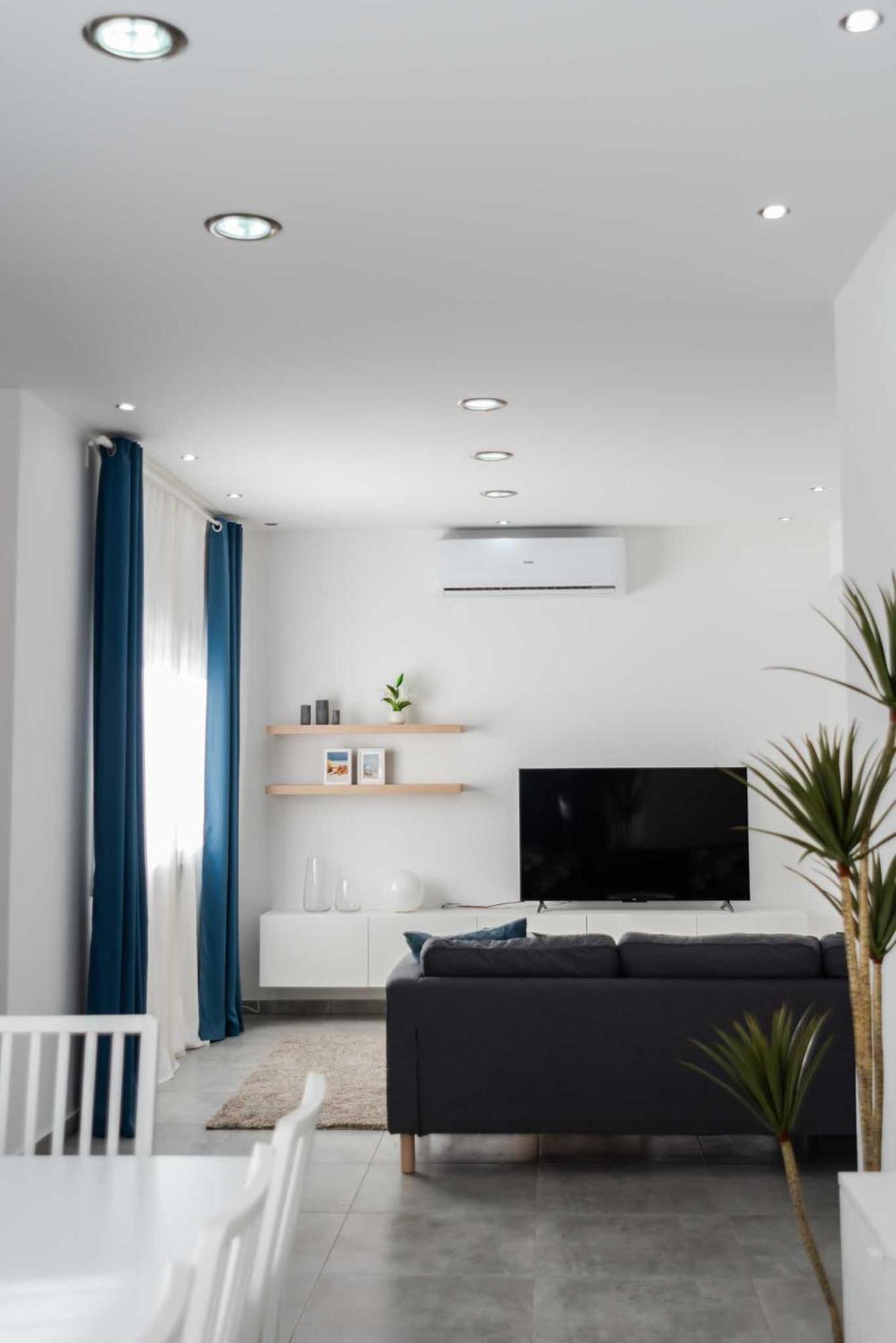 Kition City Apartments - Central Location ลาร์นาคา ภายนอก รูปภาพ